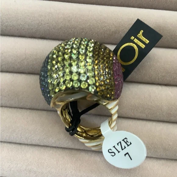 nOir Jewelry Multicolor Crystal Ring - Picture 5 of 8